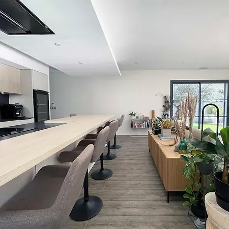 Villa Chill & Work - Spa & Piscine A *
